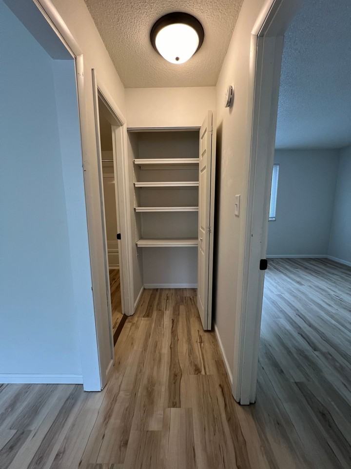 Imperial Apartments - Photo 6 of 10