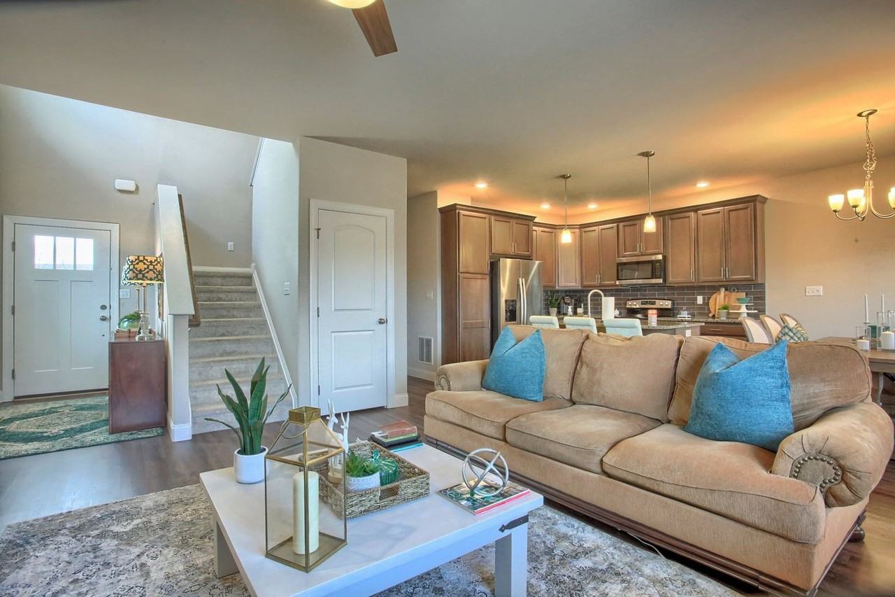 305 West Vw - Photo 2 of 20