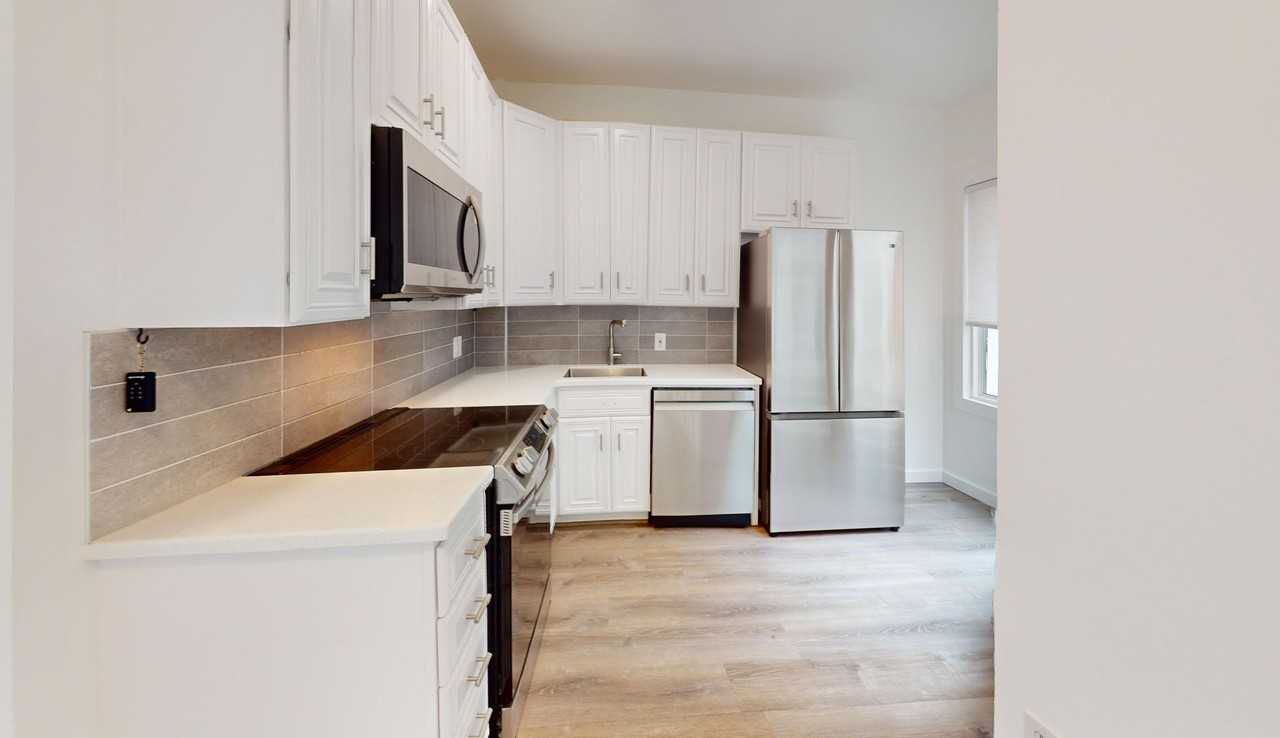 1119 6th St Nw - Photo 2 of 23