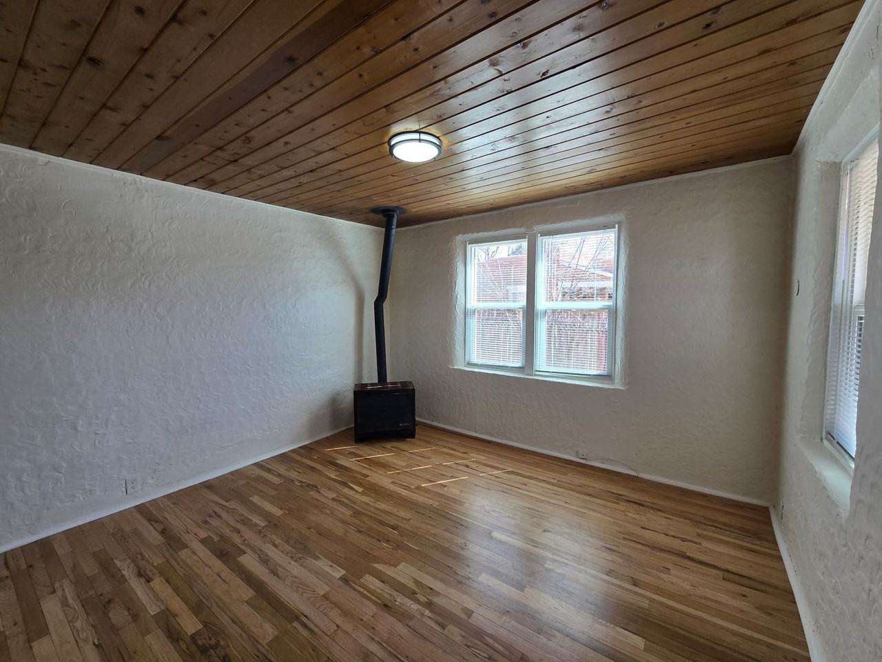 508 Franklin Ave - Photo 6 of 27