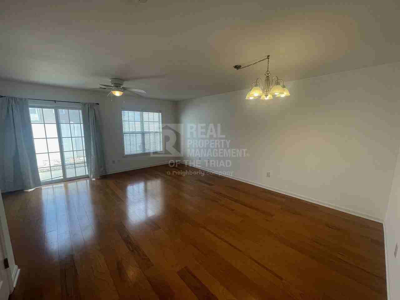 3772 Spanish Peak Dr - Photo 2 of 14