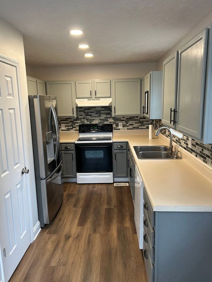 907 Mynders Ave - Photo 6 of 19