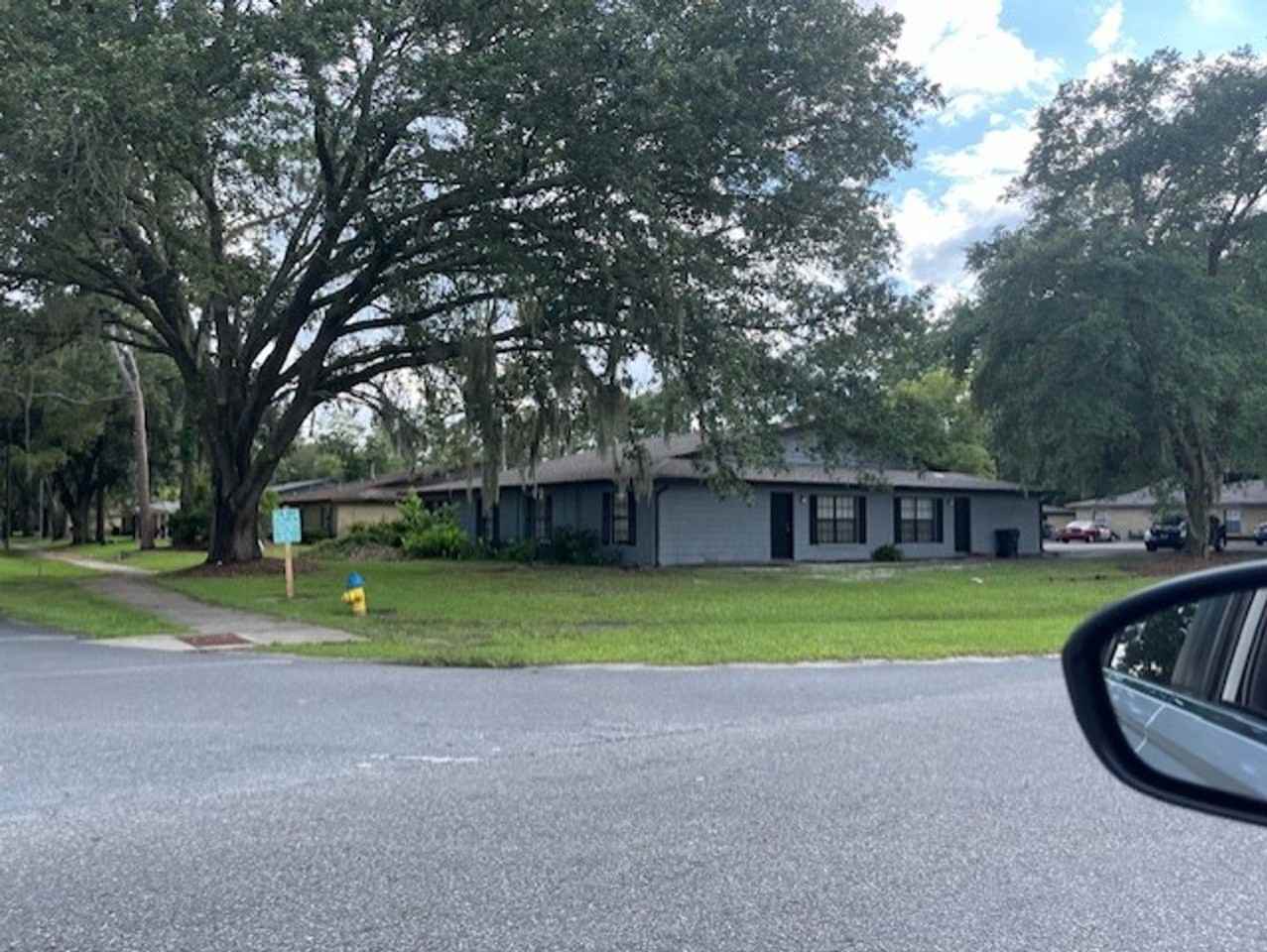 6141 Nw 26th St - Photo 3 of 24