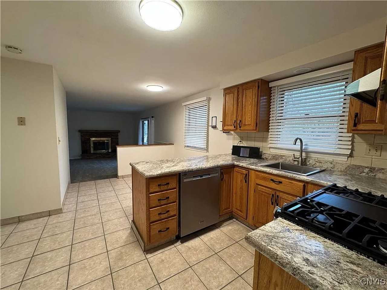 8749 Columbine Cir - Photo 3 of 14