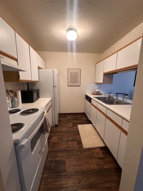 1860 Raleigh Ave #D - Photo 2 of 4