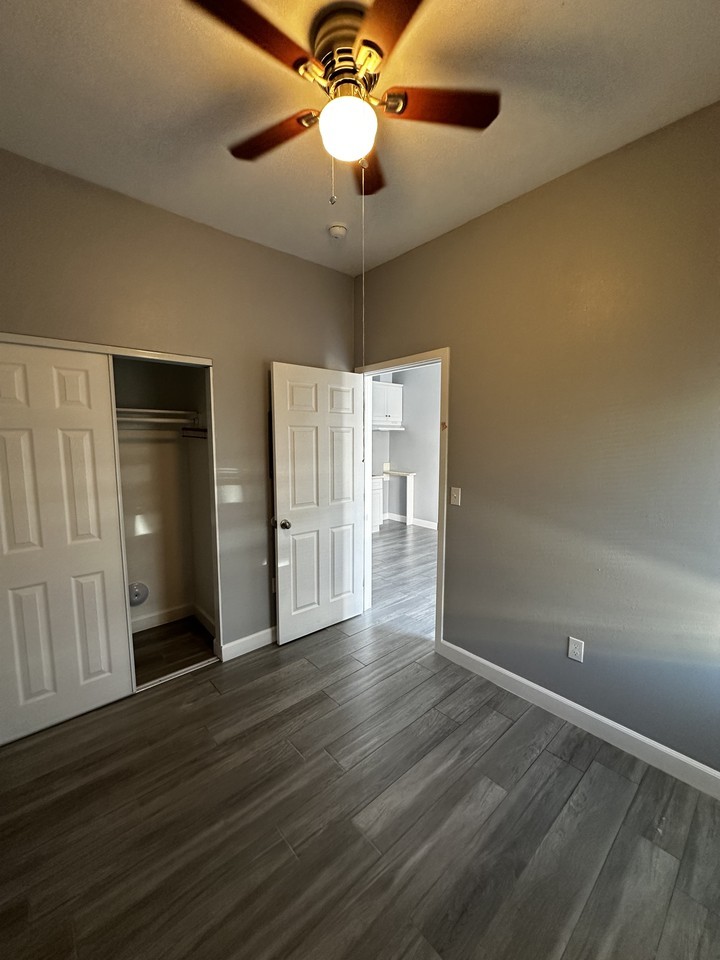 1300 West 134th Street #E - Photo 3 of 4