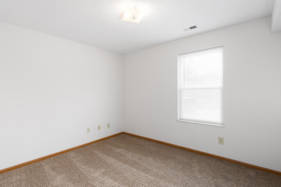 Wilmington Court - Photo 7 of 11