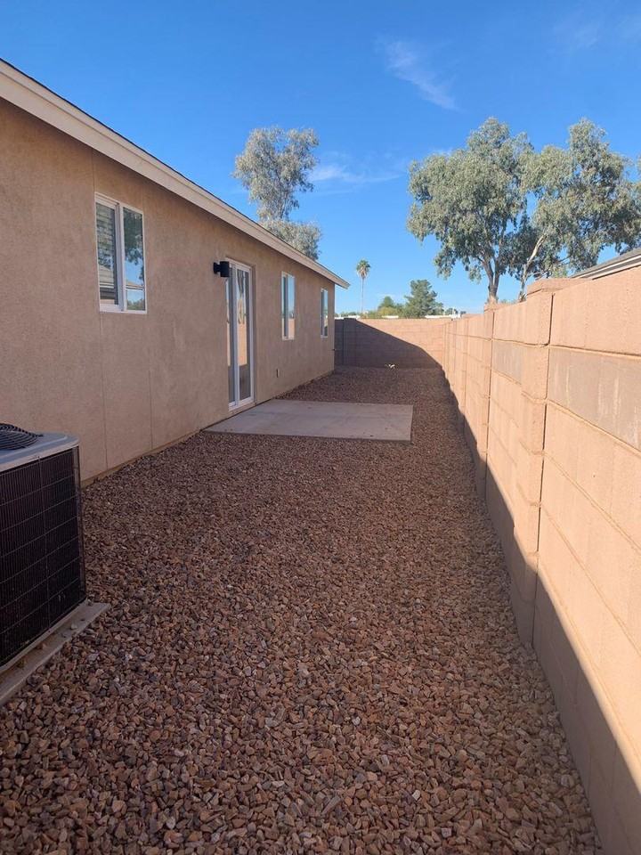 2454 South Clovis Place - Photo 3 of 5