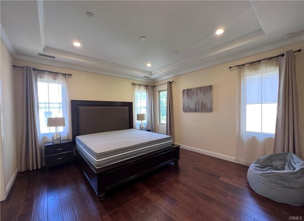 121 Fairhaven - Photo 2 of 8