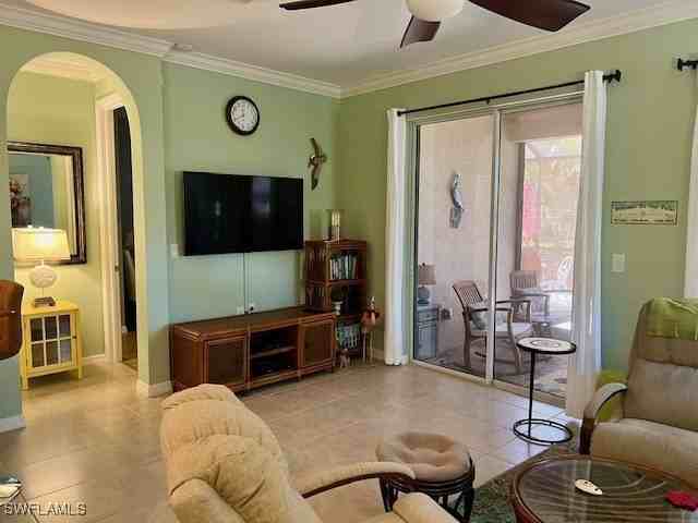 10700 Cetrella Dr - Photo 6 of 30