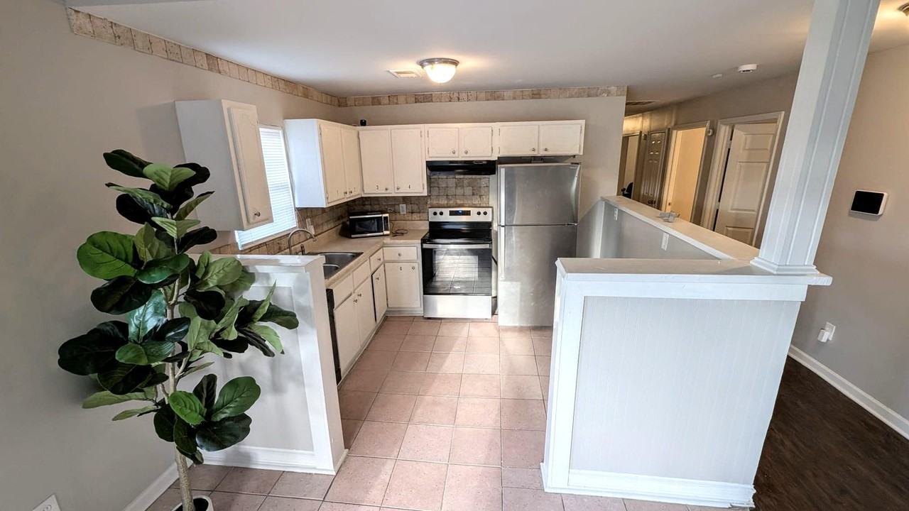 Barfield Avenue Southwest - Photo 3 of 22