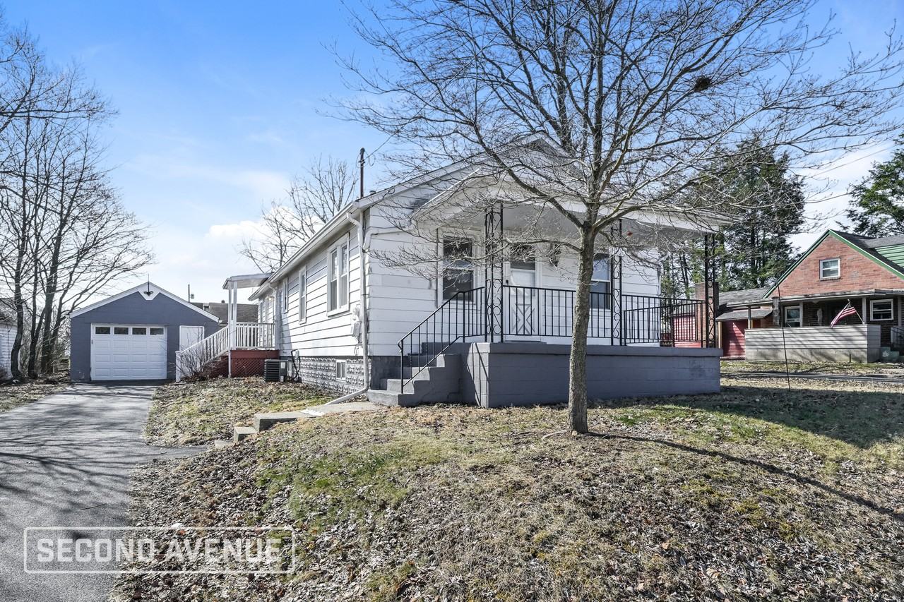 3002 Roosevelt Ave - Photo 2 of 28