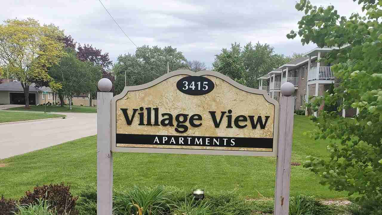 3415 Hilltop Way - Photo 4 of 18