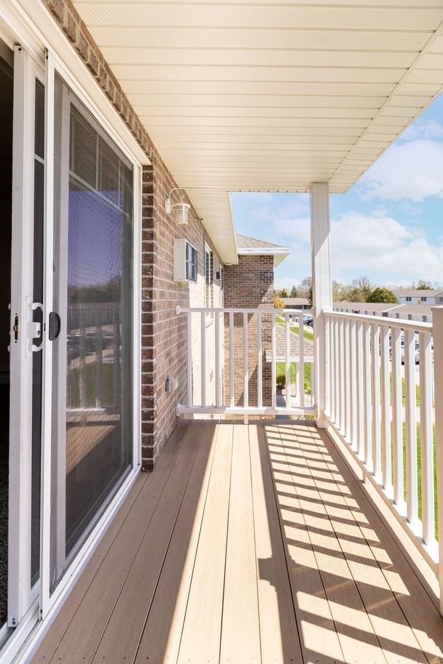 3415 Hilltop Way - Photo 7 of 18