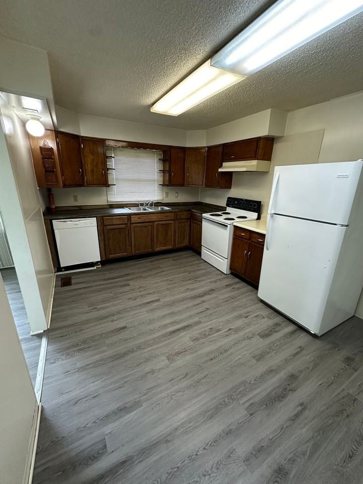 7701 S State Road 67 - Photo 6 of 7