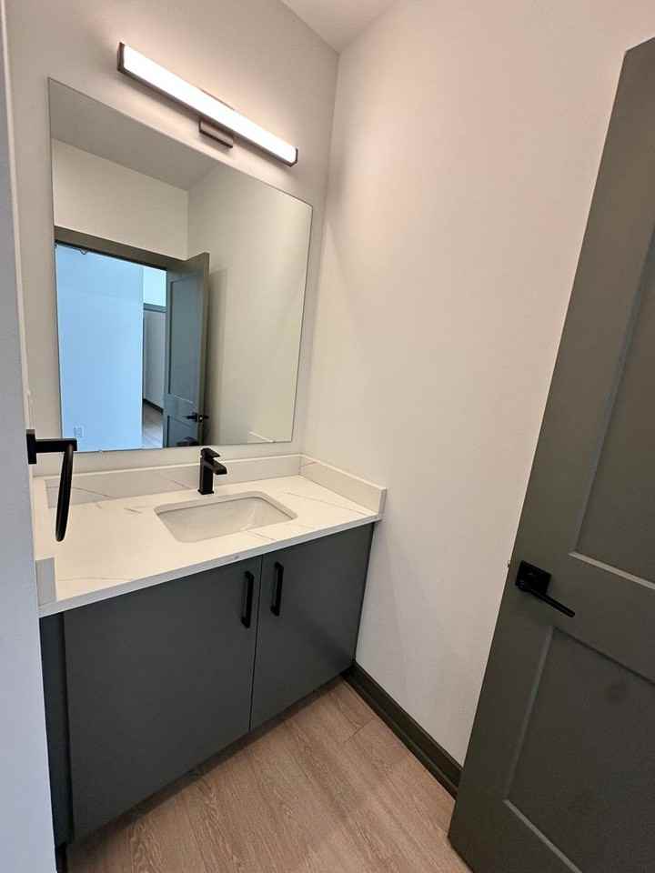 Ivy Lofts - Photo 6 of 14