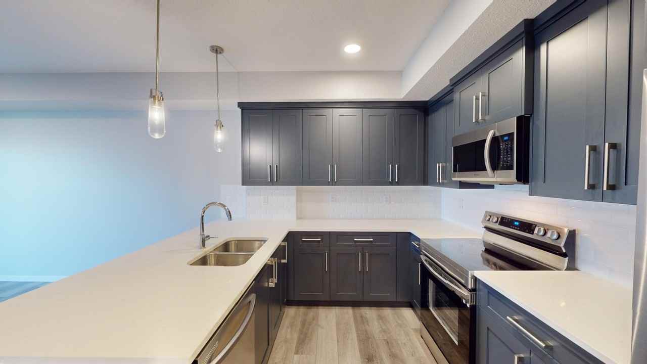 220 - 40 Carrington Plaza - Photo 3 of 11