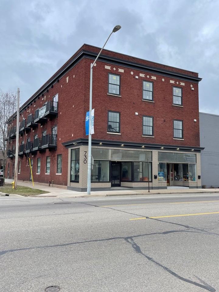 Beautiful Studio and One Bedrooms West Grand Neighborhood - Photo 2 of 11