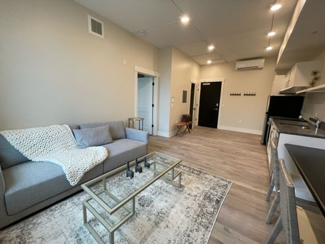 Beautiful Studio and One Bedrooms West Grand Neighborhood - Photo 6 of 11