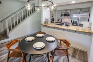 featured image of 116 E 21st St