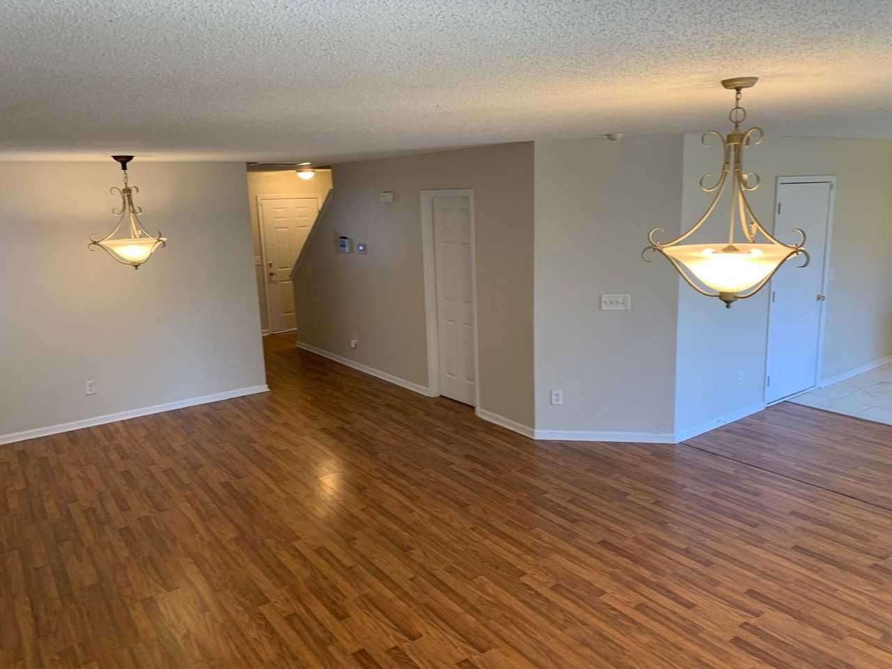 1565 Rockingham Dr - Photo 3 of 43