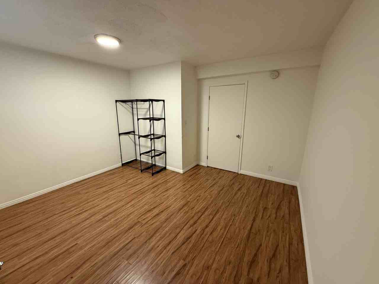 Yale Street Apartments - Photo 3 of 10