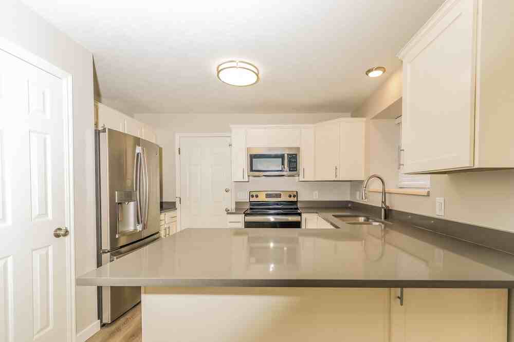 9358 S Sweet Meadow Ln - Photo 6 of 16