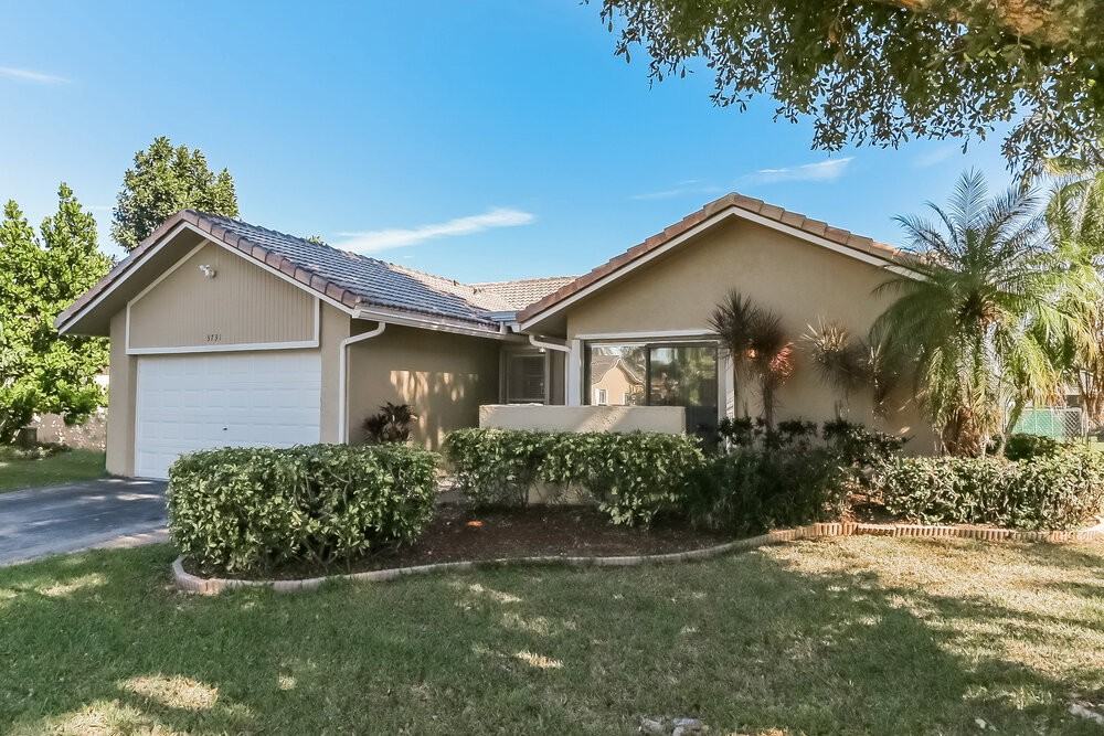 3731 Nw 114th Ave - Photo 3 of 16