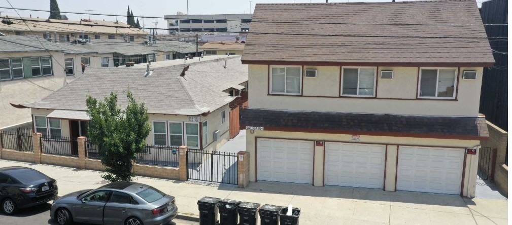 Yale Street Apartments - Photo 2 of 10