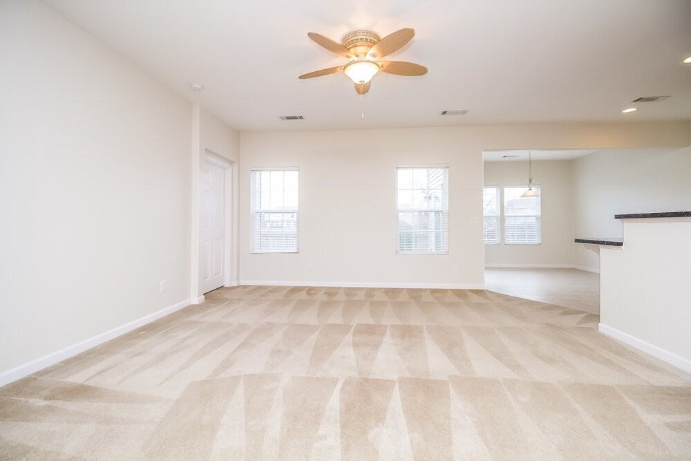 2017 Kingston Pl - Photo 3 of 15