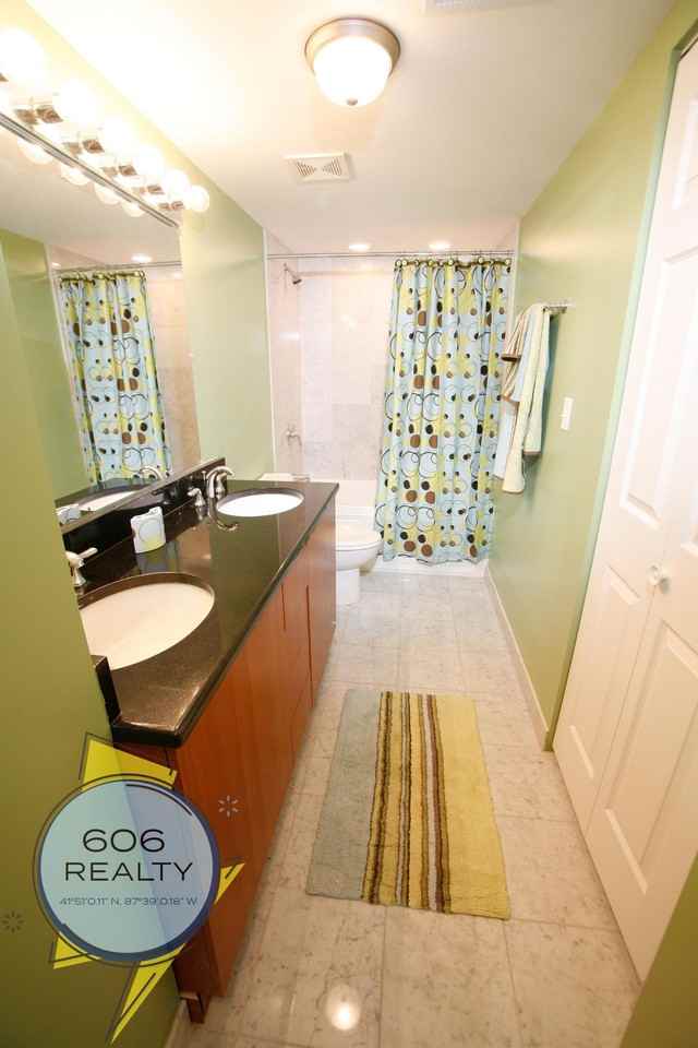 Condo Quality Apts One Block From Morse Red Line! - Photo 6 of 14