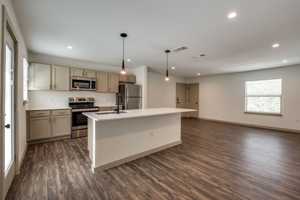 featured image of 6010 Victor St
