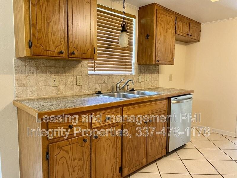 5714 Ardmore Dr - Photo 3 of 21