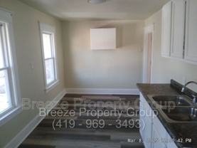 811 Collins St #UPPER - Photo 1 of 1