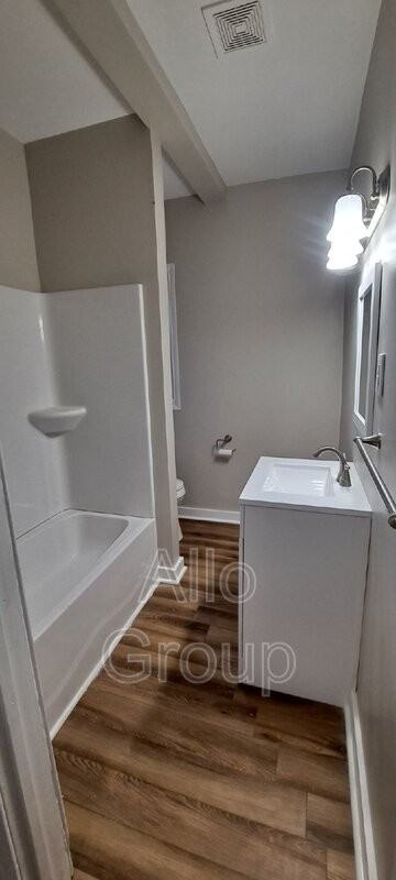 9878 Canterbury Rd #3 - Photo 7 of 11