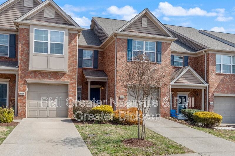 8356 Rossi Rd - Photo 3 of 35