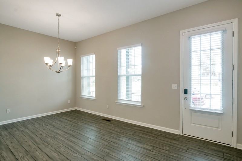 3243 Herald Dr - Photo 3 of 18