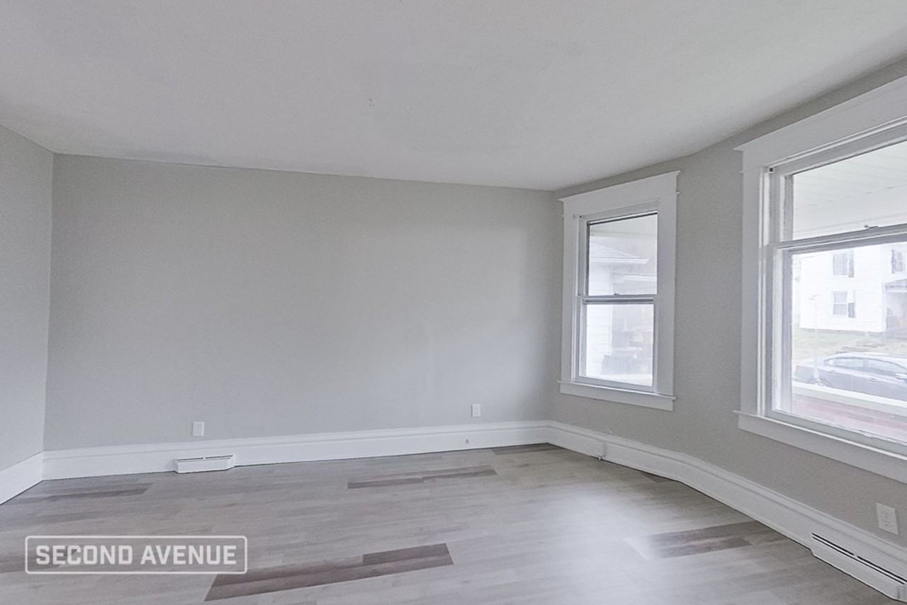 5380 Winchester Ave - Photo 2 of 18