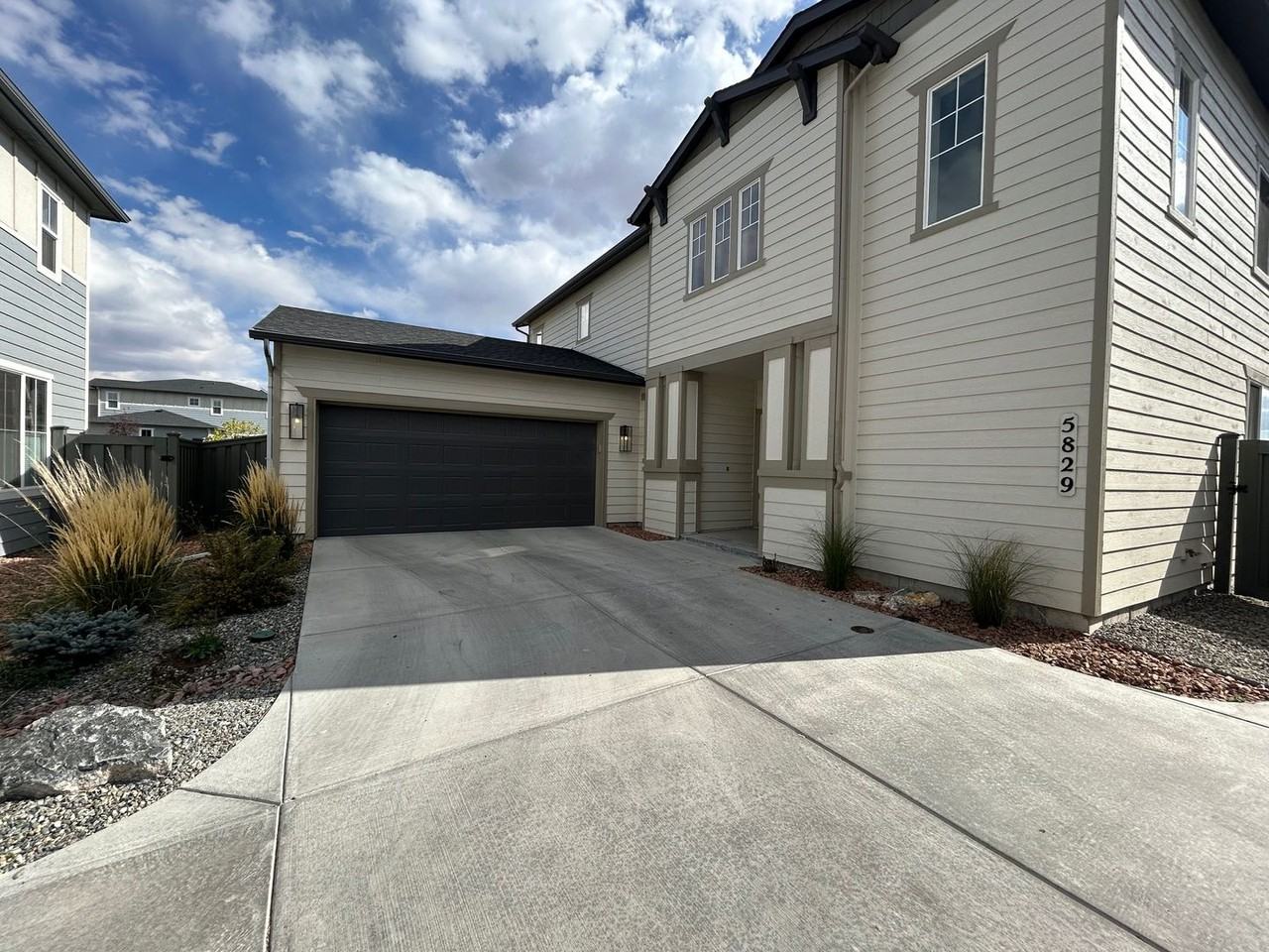5829 Spring Breeze Dr