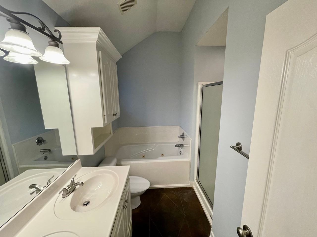 119 Ashton Dr - Photo 7 of 11
