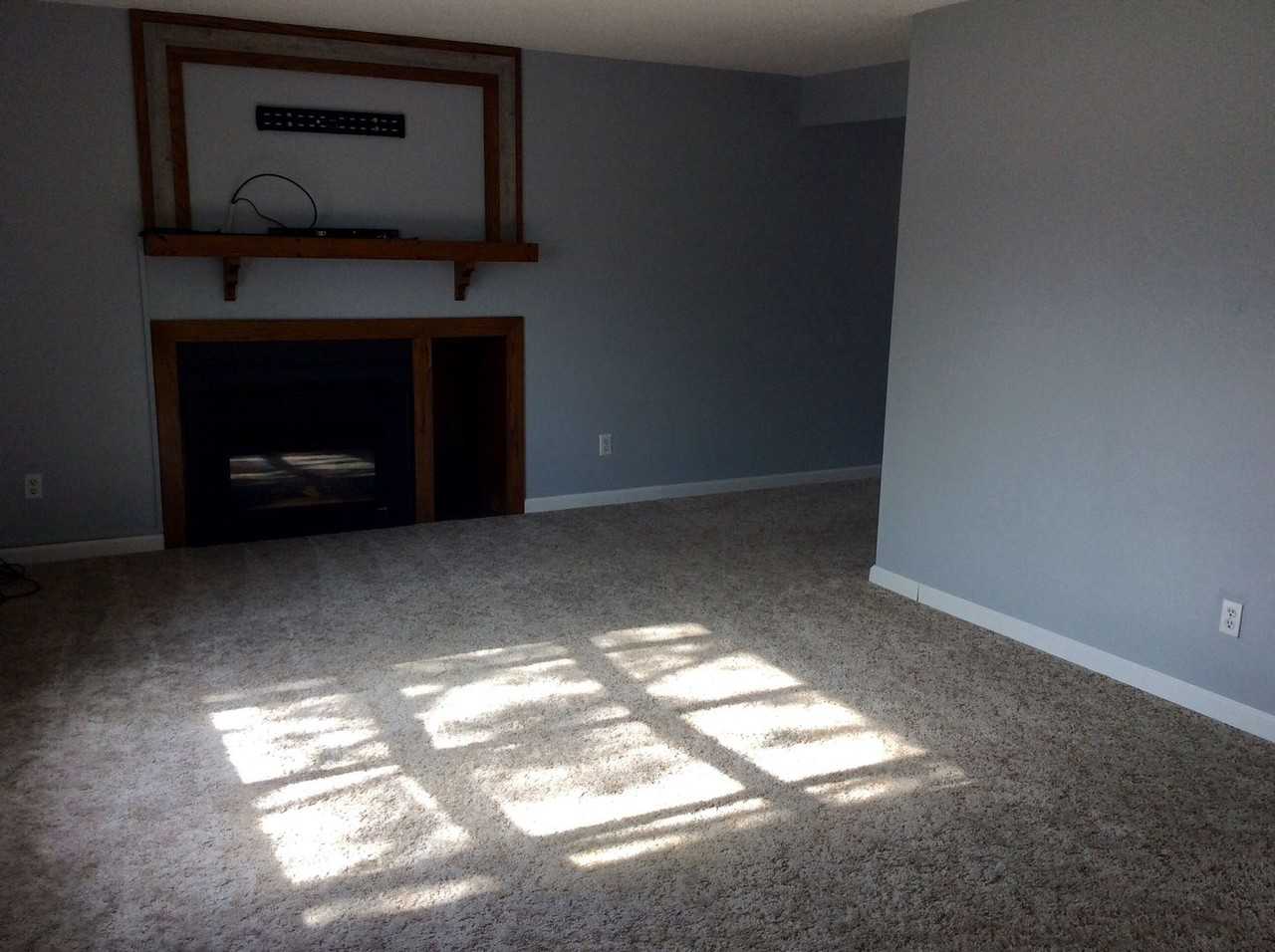 1347 Sims St - Photo 5 of 16