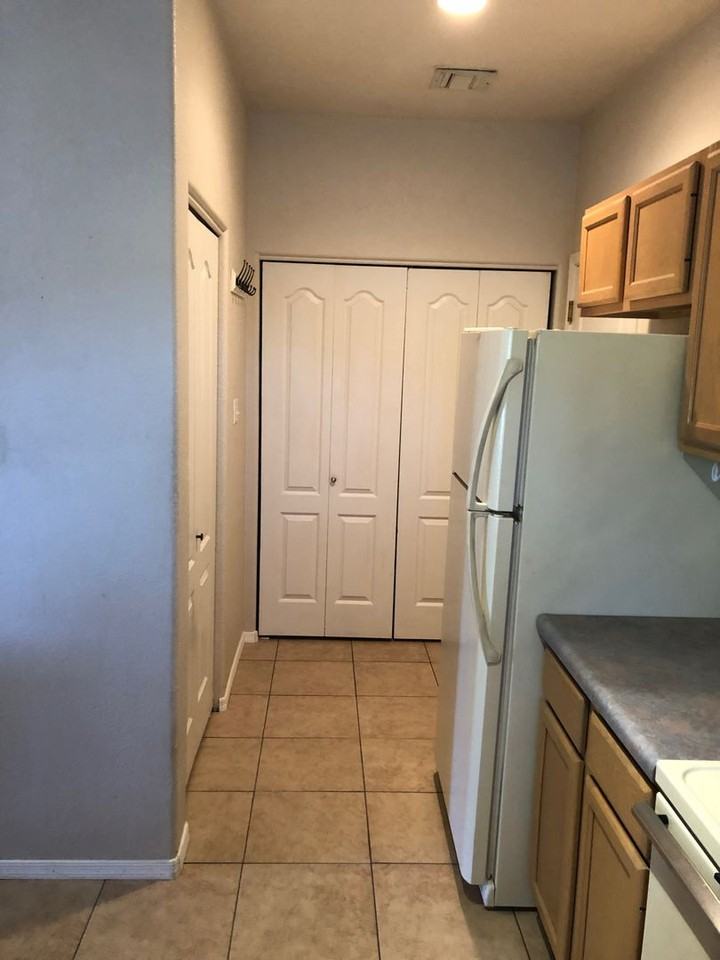 11186 E 38th St - Photo 3 of 16