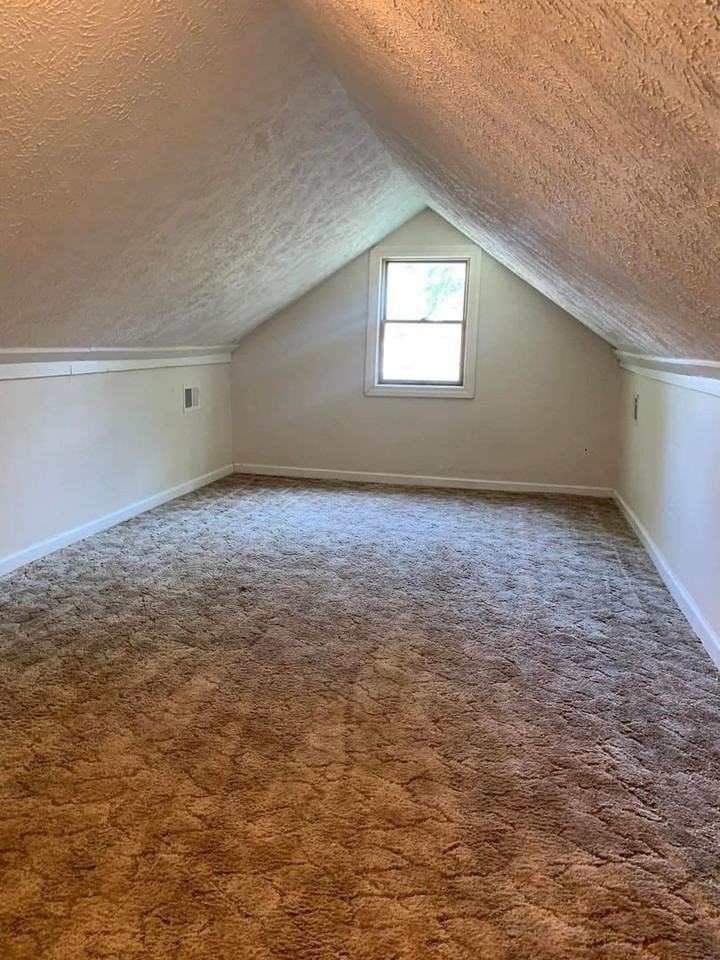1504 E Illinois St - Photo 2 of 15