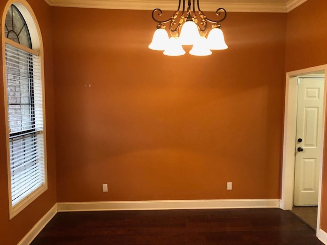 3225 Forest Hill Dr - Photo 3 of 12