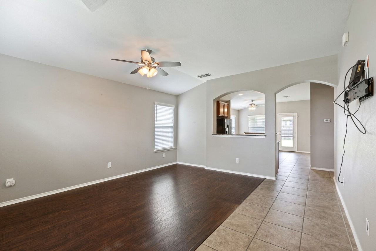 6609 Sendero Ln - Photo 4 of 24
