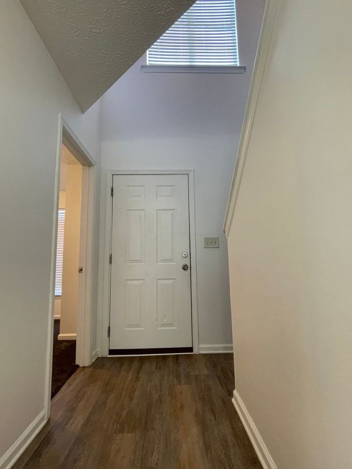 191 Blake Ave - Photo 2 of 19