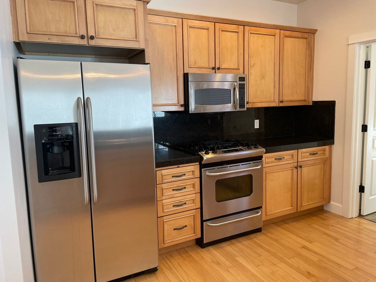 918 Sw Vantage Point Way - Photo 7 of 23