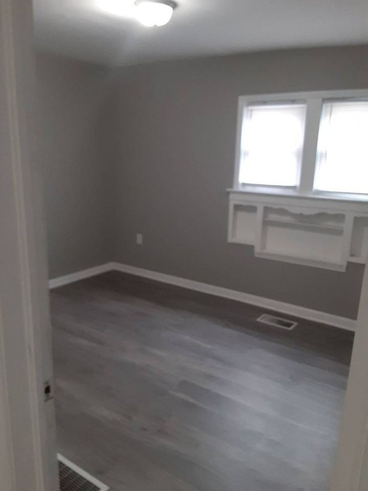 1161 Lincoln Ave - Photo 5 of 16