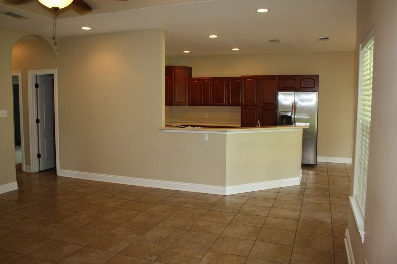 103 Mirante Dr - Photo 4 of 17