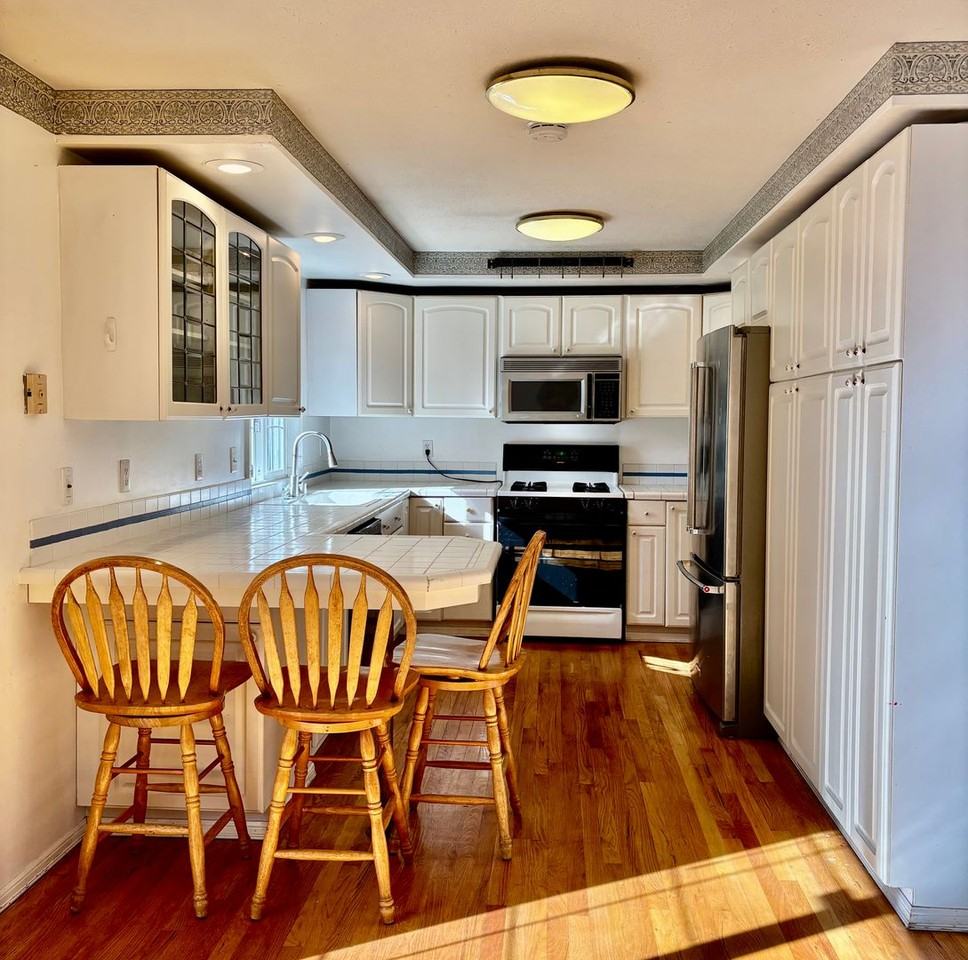 15215 Ne 7th Pl - Photo 3 of 21